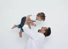 FOTO. Horia Brenciu a recunoscut că mai are un copil: „Toma e băiatul nostru din clipa în care a venit pe lume”