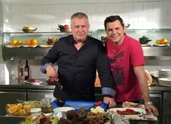 Cove este invitatul săptămânii în bucătăria lui Dinescu, duminică, la „Politică şi delicateţuri”