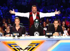 Delia, Horia Brenciu, Ştefan Bănică şi Carla’s Dreams au început filmările pentru sezonul 7 „X Factor”