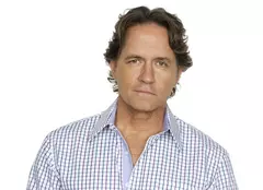 Guy Ecker joacă în cel de-al şaselea sezon al serialului „El Señor de los Cielos”