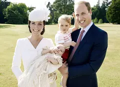 GALERIE FOTO. Kate Middleton a născut al treilea copil!