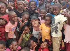 Dan Bălan continuă povestea „Dragostea din tei” în Africa