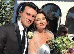 GALERIE FOTO. Mihaela Călin, prezentatoarea știrilor de la Antena 1, şi soţul ei s-au cununat religios