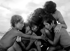 Netflix a lansat afișul oficial al lungmetrajului „Roma”, creat de laureatul Oscar - Alfonso Cuarón