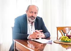 Claudiu Istodor joacă în serialul „Sacrificiul”, produs de Ruxandra Ion