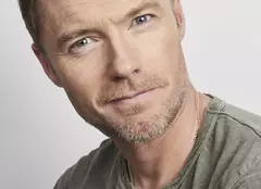 Starul irlandez Ronan Keating urcă pe scena Cerbului de Aur
