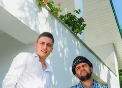 Actorii din „Moldovenii”, serialul de comedie de la Kanal D, staruri în online. Mai multe detalii despre distribuție
