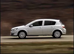 (P) Opel Astra H: Ce o face să fie atât de populară?