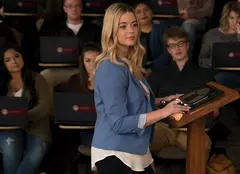 Actrița Sasha Pieterse, cunoscută din serialul „Micuțele mincinoase”, este însărcinată