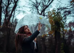(P) 5 idei de outfituri elegante pentru zilele de toamna-iarna