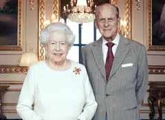 Regina Elisabeta a II-a și Prințul Philip au împlinit 73 de ani de căsătorie