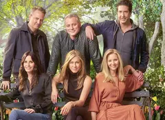 Un zvon care i-a pus în alertă pe fanii „Friends”: Jennifer Aniston și David Schwimmer ar fi mai mult decât prieteni