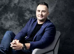 Rareș Năstase, în mijlocul refugiaților din Ucraina: „E un gest uriaș de solidaritate, din partea românilor”