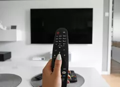 Încă opt noi televiziuni în grupul care deține Prima TV. Despre ce posturi e vorba