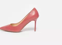 Cum alegi pantofii de damă potriviți pentru orice ocazie. Trei tipuri care sunt un must have în garderobă