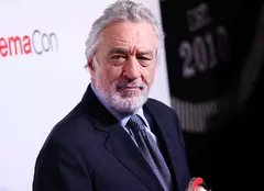 Robert De Niro, surprins alături de noua lui iubită la filmările pentru „Tin Soldier”