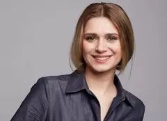 Beauty tips de la Lia Sinchevici: „Cel mai mult mă înfrumuseţează fetiţa mea!”