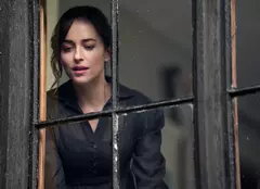 Review „Persuasiune”, Netflix. Cum se mai văd azi iubirile de ieri