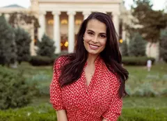 Cum arată acum prima fiică a Ancăi Serea. Sarah a împlinit 15 ani
