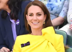 Cine o va interpreta pe Kate Middleton în serialul „The Crown”.  Actrița are doar 19 ani și nu a mai apărut niciodată pe micul ecran