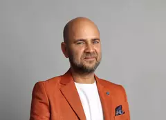 Cu ce televiziune a semnat Cosmin Seleși. Emisiunea pe care o va prezenta