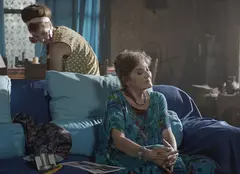 „Dirijorul Tăcerilor”, un film bazat pe fapte reale, rulează acum în cinematografe. Cine sunt actorii de renume din distribuție
