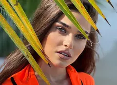 Theo Rose a plecat într-o vacanță exotică! Cu cine se distrează artista în Thailanda