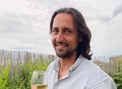 Denis Ștefan a spus care este semnificația numelui său. Cum a devenit actoria destinul lui. „Tata m-a predestinat”
