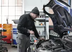 Cum să îți pregătești mașina pentru venirea iernii?