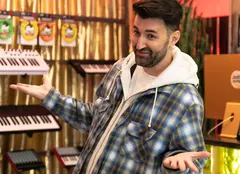 Smiley se pricepe la balet! Artistul apare într-un video alături de fiica sa, pe muzica din „Lacul Lebedelor”