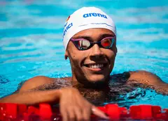 Cine transmite azi finala probei de 200 de metri liber de la Campionatele Mondiale de înot. David Popovici, favoritul probei