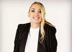 Ilona Brezoianu și Andrei au stabilit data cununiei civile. Emi i-a dat de gol