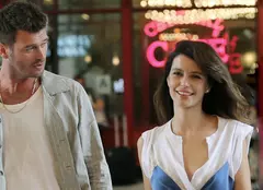 Kıvanç Tatlıtuğ și Beren Saat vin la Netflix. Ce știm despre pelicula „Last Call for Istanbul”