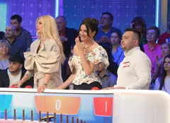 Andreea Bănică și Claudia Pătrășcanu, invitate la Roata norocului, de la Kanal D