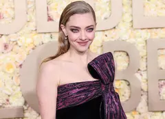 Amanda Seyfried, o apariție complet diferită, într-o rochie realizată de fiica ei de 6 ani. „Sărbătorim premiile Emmy”