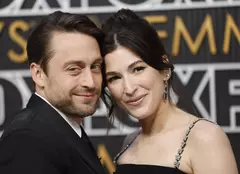 Kieran Culkin a cerut-o în căsătorie pe soția lui între două tomberoane. Jazz Charton, detalii neștiute despre prima întâlnire
