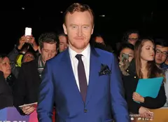 Tony Curran va fi bunicul lui Jamie Fraser în „Outlander: Blood of My Blood”. Ce știm despre noul său rol