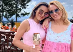Alexia Eram, surprinsă în timp ce dansa pe ritmuri de manele. Cum a reacționat Andreea Esca: „Face toți banii!”