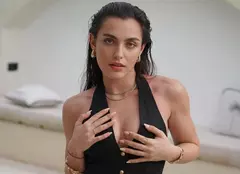 Alexia Eram, mai provocatoare ca oricând. Fiica Andreei Esca a pozat într-o ținută îndrăzneață. Reacția fanilor