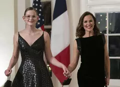 Jennifer Garner, în lacrimi de fericire. Fiica ei cea mare a absolvit liceul. Imagini de la fericitul eveniment