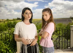 Alexia Caras și Sara Ghimpu se alătură distribuției serialului „Iubire cu parfum de lavandă”. Ce personaje vor interpreta