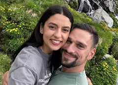 Aniversare cu peripeții pentru Vlad Gherman! Cum l-a surprins Oana Moșneagu la miezul nopții, pe platoul de filmare: „Să ne aducă tot ce nu ne-au adus anii trecuți”