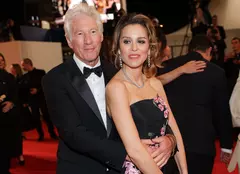 Richard Gere a împlinit 76 de ani. Ce urare superbă i-a făcut Alejandra Silva. Îi despart trei decenii, dar iubirea lor a depășit orice obstacol