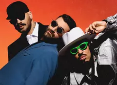 Alex Velea, colaborare inedită cu Smiley și Connect-R. Videoclipul piesei „Așa ceva” a fost filmat într-un ghetou