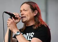 Brad Arnold, solistul trupei 3 Doors Down, a fost dignosticat cu cancer în stadiul patru. Ce mesaj le-a transmis fanilor