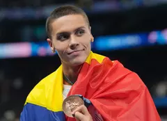 David Popovici, întâlnire emoționantă cu Papa Leon al XIV-lea la Vatican. Ce cadou i-a oferit campionul român Suveranului Pontif