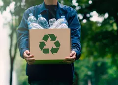 Reciclarea și reutilizarea sticlelor de plastic: ce trebuie să știi?