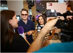 Brad Pitt, aplauze furtunoase la lansarea în România a filmului „F1. Filmul”. Cine a fost la premieră