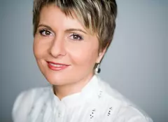 Dana Deac s-a retras din jurnalism după 35 de ani de carieră. „Am avut şansa rară să trăiesc o viaţă profesională care m-a împlinit”