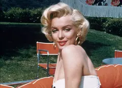 Ultimele cuvinte ale lui Marilyn Monroe. „Spunea că viața nu mai merită trăită” – Ce s-a întâmplat în noaptea morții ei